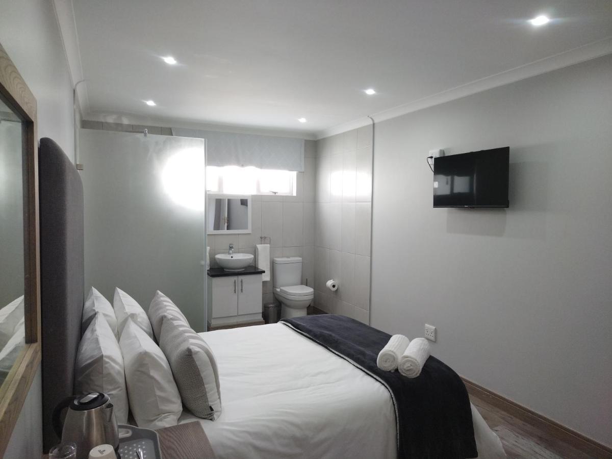Blue Owl Guest House موسيلباي المظهر الخارجي الصورة