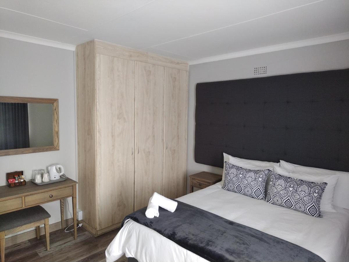 Blue Owl Guest House موسيلباي المظهر الخارجي الصورة