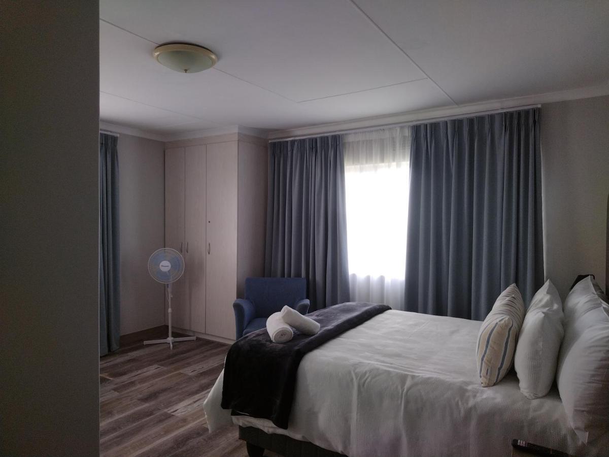 Blue Owl Guest House موسيلباي المظهر الخارجي الصورة