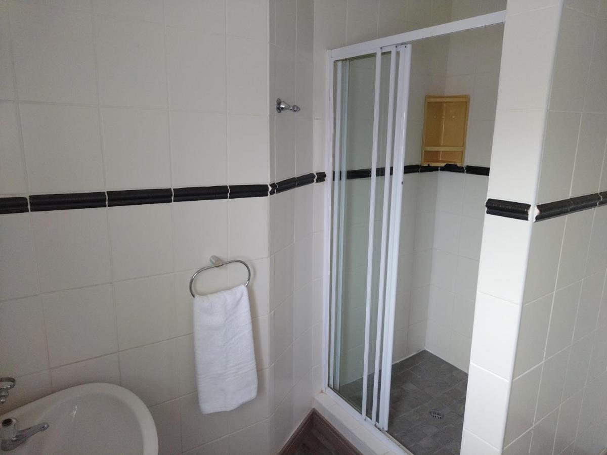 Blue Owl Guest House موسيلباي المظهر الخارجي الصورة