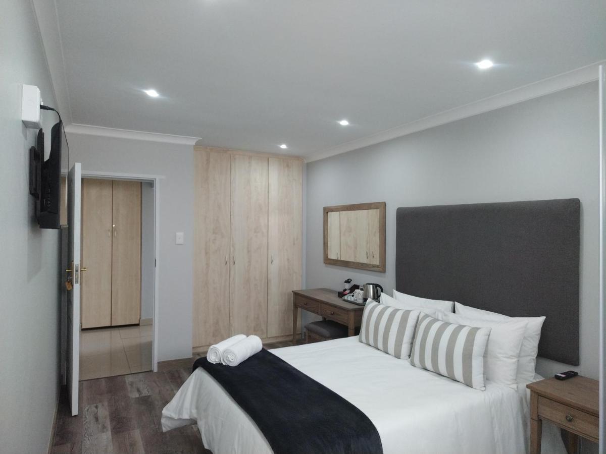 Blue Owl Guest House موسيلباي المظهر الخارجي الصورة