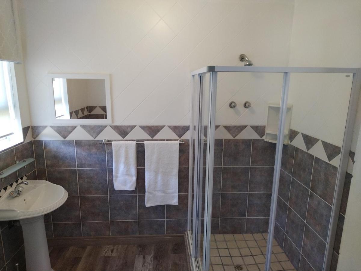 Blue Owl Guest House موسيلباي المظهر الخارجي الصورة