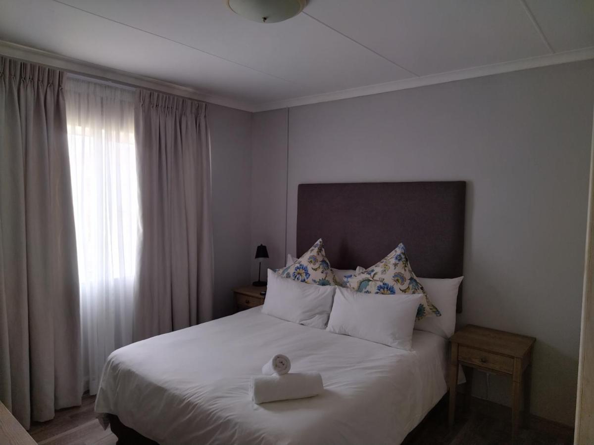 Blue Owl Guest House موسيلباي المظهر الخارجي الصورة